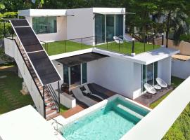 Nariya Bayfront Phuket, hotel v mestu Ban Bang Chak