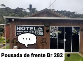 Pousada Bica D'Água De frente BR 282