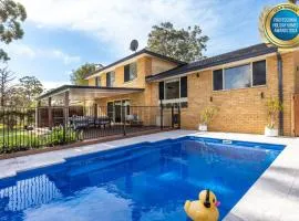 Anglesey - Pet Friendly with Pool - 4 Mins Walk to Beach