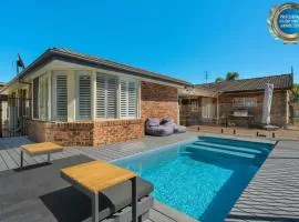 Serene Pet Friendly with Swimming Pool