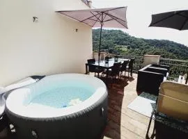 Comfortable Apartment with Sea View in Falcinello