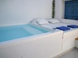 Sapphire Zafeirenias Gem House with Jacuzzi