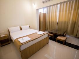 Monarch Palms Apartments, Candolim Goa, hotel en Candolim