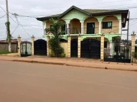 Appartement moderne 120 m2, cameras de surveillance , quartier résidentiel, Nkomo Maetur, YAOUNDE