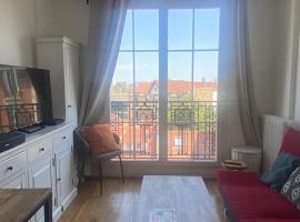 Chambre cosy et proche des sites Olympiques, hotel v destinaci Colombes