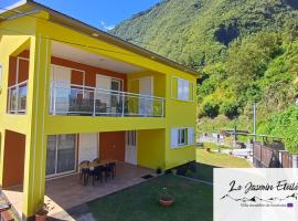 Meublé de tourisme " Le Jasmin Étoilé"- Hell-Bourg - SALAZIE, hotel v destinaci Salazie