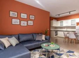 Lux Condo Apartment at Delijorgji