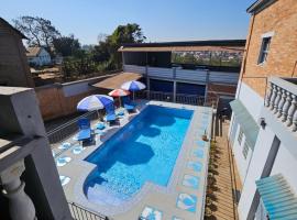 Chez Jo&euml;l, hotel con piscina a Antsirabe