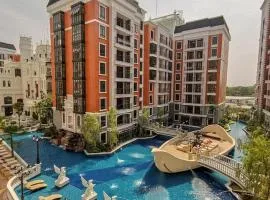 Espana condo resort pattaya by Nongying