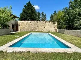 Gîte En Damé with private pool