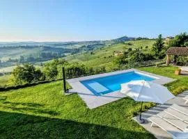 Villa Perla, hilltop location with pool