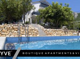 ARYVE® Boutique-Ferienvilla mit Meerblick, Pool und Design-Interieur in Bribir, hotel en Bribir