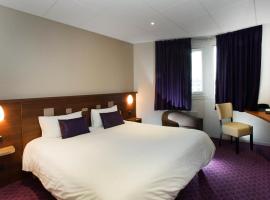 Brit Hotel Tours Sud – Le Cheops, hotel v destinácii Joué-lés-Tours