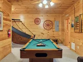 Lucky Cub Cabin