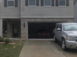 Sheray Spencer, hostel em Hampton