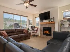 Trailhead Lodges 821