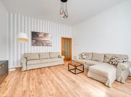 Wooden by OneApartments