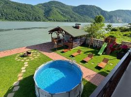 Cabana BRO Clisura Dunarii, hotel di Liborajdea