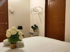 3 bedroom apartment Full sea view homestay
