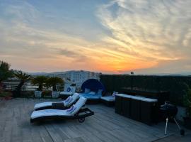 CANNES CROISETTE Sea & Sky
