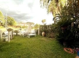 La Perla di Portorosa, hotel in Furnari