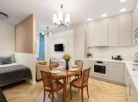 Quiet Apartment on the Main Square, 2 Bathrooms