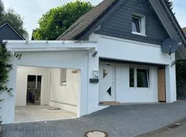 Charmantes Tiny Haus mit 2 Wohnungen