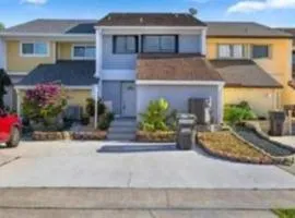 Wellington Updated Townhouse