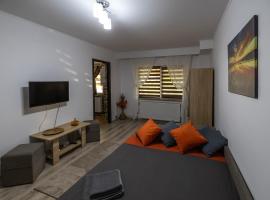 Orange Studio, hotel in Piteşti