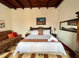 T3 Nice apartment just 3 blocks from the Park