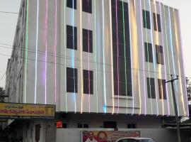 Sri Kakateeya Grand Residency Bhadrachalam Hotel Residency Stay Rooms SRI SEETHA RAMA KAMMA VARI SEVA SAMITHI BHADRACHALAM, hostel v destinaci Bhadrachalam