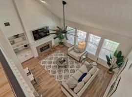 New!4BR with Easy Access to all Woodlands Amenities, hotel in The Woodlands