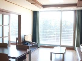 Taean Hangyang womens University Youth center resort, gostišče v mestu Taean