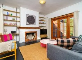 Tranquil 2BR Home near Lovers Lock and Shops - Hosted by Canstay
