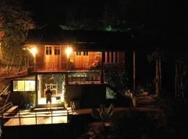 Chakerpor wood house