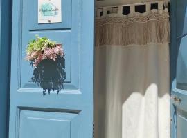 Ospite al centro, hotel in Molfetta