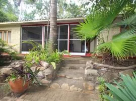 Moana Cottage, Stroll To Horseshoe Bay Beachfront