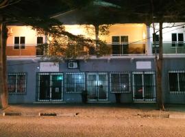 Chez Nous, hotel v destinaci Pointe-Noire
