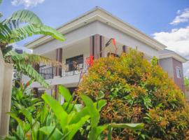 Fortpearls Homestay, hotel v destinaci Fort Portal