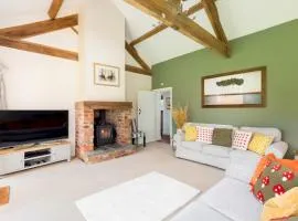 CV35 8AT The Barns Hampton Lucy · Peaceful 2Bed Retreat in Hampton Lucy Parking Pass The Keys