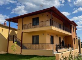 Old Castle 1, pezsgőf&uuml;rdővel rendelkező sz&aacute;lloda Palai&oacute;kastron v&aacute;ros&aacute;ban