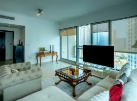 Elegant Apartment Overlooking Dubai Mall Fountain.