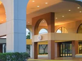 DoubleTree by Hilton Newark-Fremont