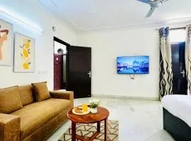 BluO Studio - Defence Colony - BathTub, Kitchen
