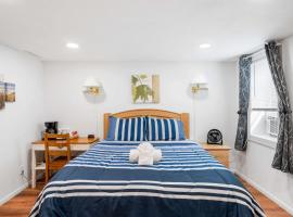 South Arm Retreats - Standard Rooms Combined Units 1-5, hotel a East Jordan