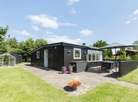 Nice Home In Grenaa With Wifi