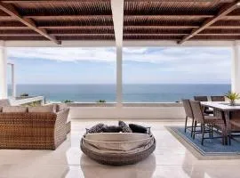Modern Boutique Condo, Ocean Views, Great Location