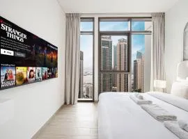 Elegant 1BR with Skyline View in Creek Harbour