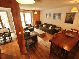 Appartement spacieux 10 personnes avec wifi et parking à Courchevel - FR-1-514-41