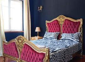 IRIS baroque apartment, hotel v destinaci Elefsina